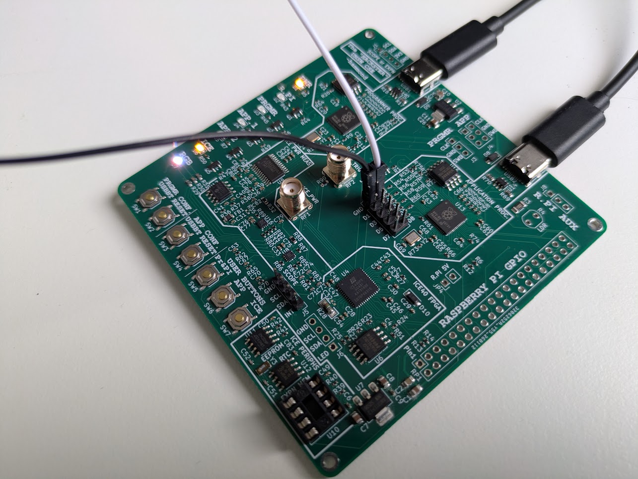 Connecting oscilloscope probes to the FPGA board